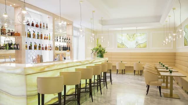 bar