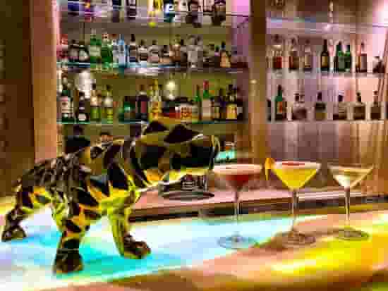 bar