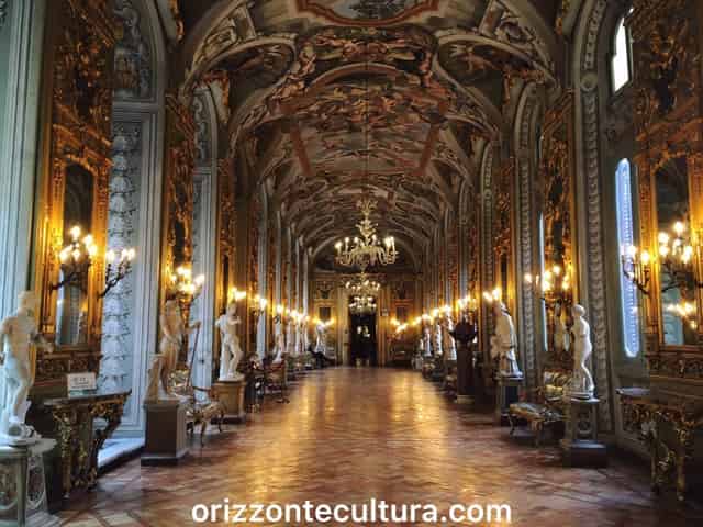 Galleria degli Specchi