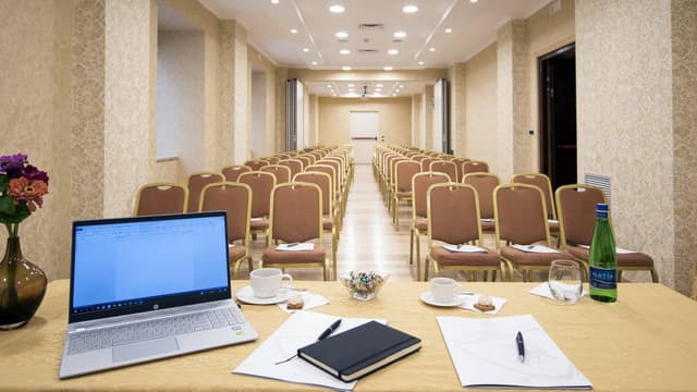 Meeting center