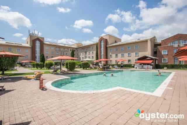 Sheraton Rome Parco de' Medici outdoor amenity space for corporate events and incentive receptions.