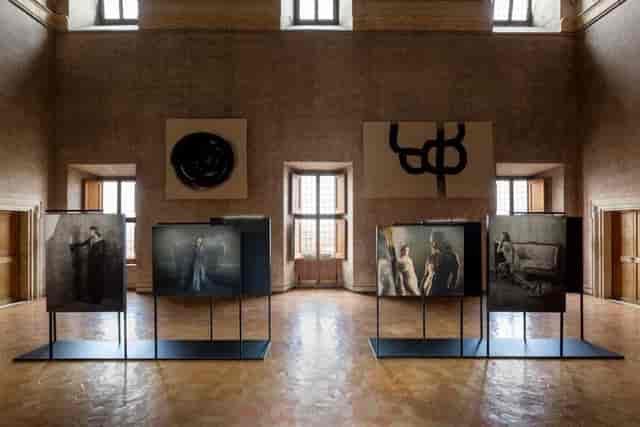Villa Medici Salon de Lecture: historic gallery exhibition space for luxury corporate events.