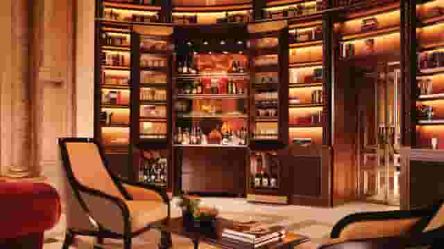 Lounge Bar