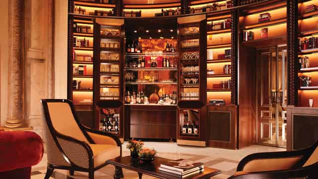 Lounge Bar