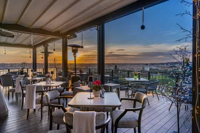 Adèle Mixology Lounge