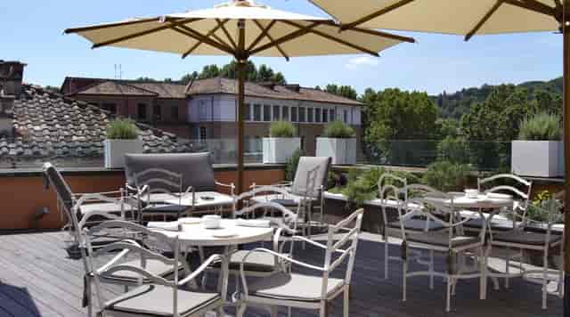 Verve Restaurant terrace: high-end outdoor networking event and cocktail reception venue.
