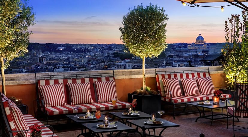 Rooftop restaurant in Rome with St. Peter’s Basilica view for exclusive cocktail and VIP events.
