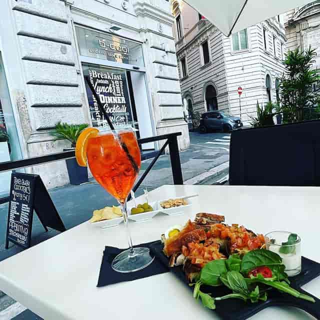 Bistro networking breakout: Italian Aperitivo setup for professional corporate events.