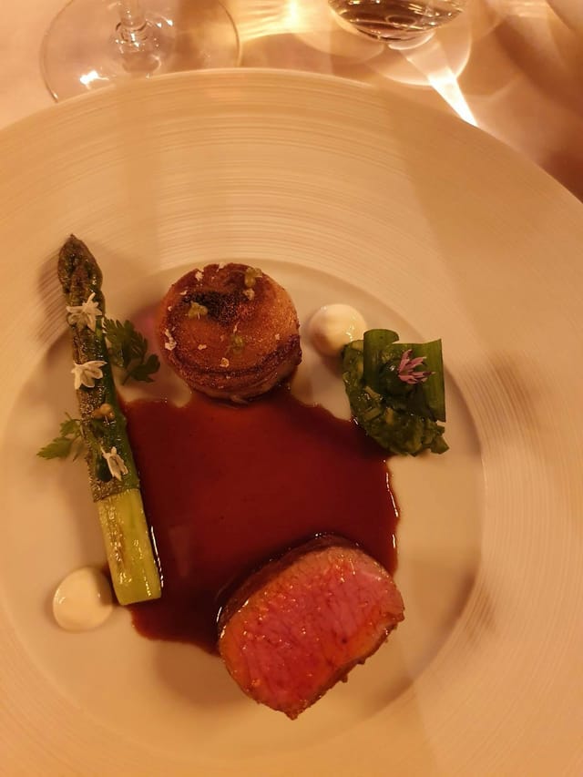 Gourmet plated course for VIP gala dinner in Stockholm private dining room.