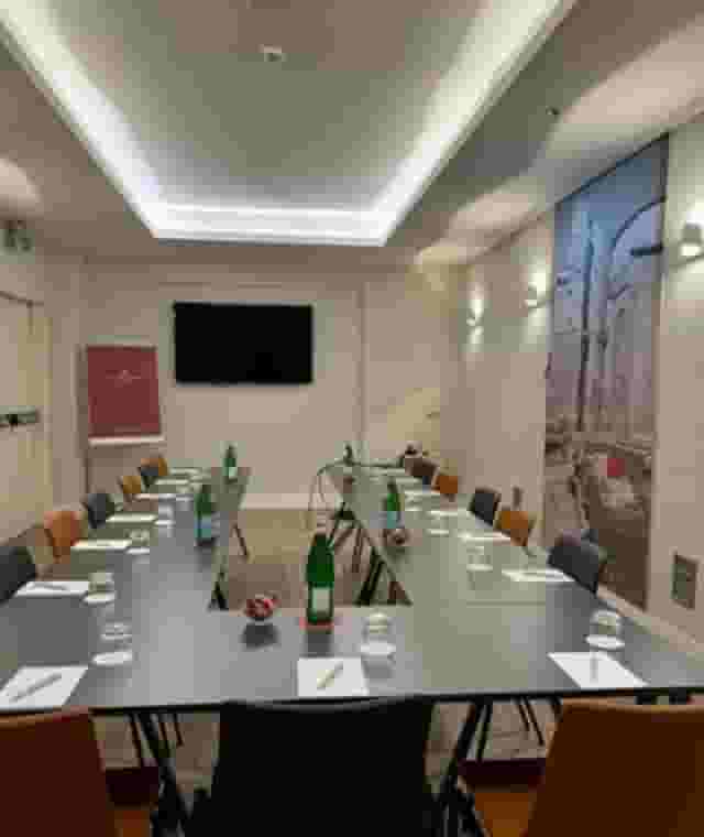 Executive 2