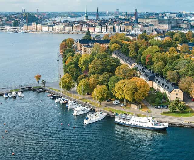 Luxury hotel suite in Stockholm: waterfront incentive retreat and corporate off-site venue.