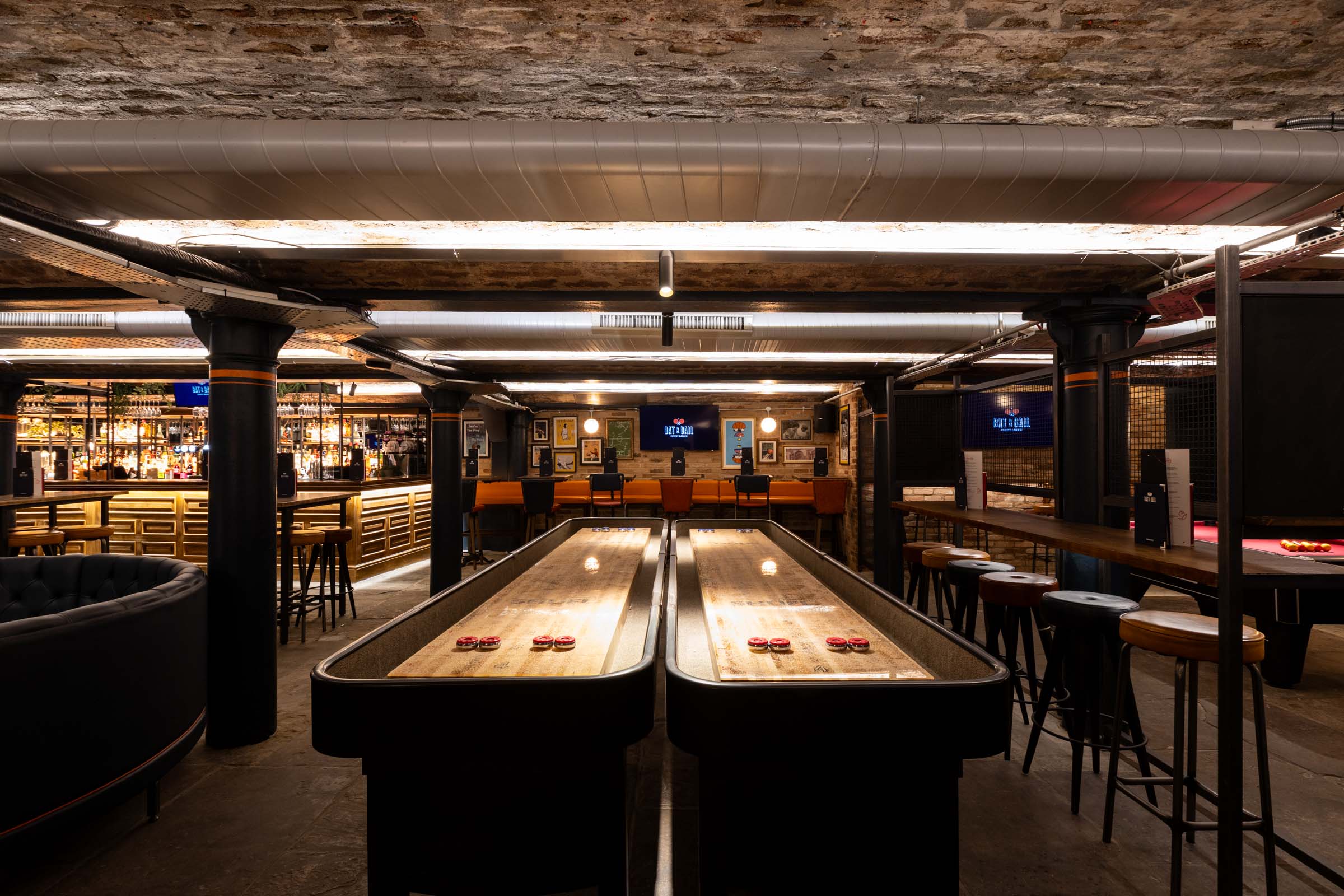 Bat & Ball Covent Garden - image 1