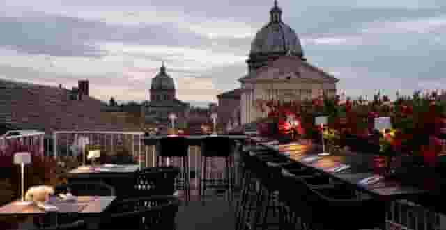Panoramic terrace