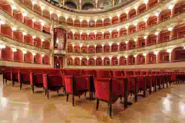 Performing arts theater