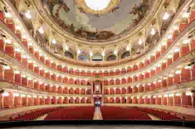 Performing arts theater