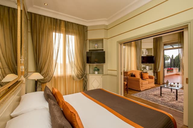 Rooms and Suites