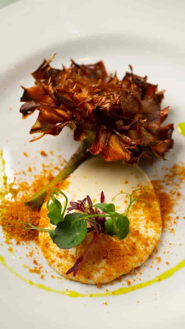 Elegant gourmet starter at Ozio ai Parioli, perfect for VIP dinners and gala event catering.