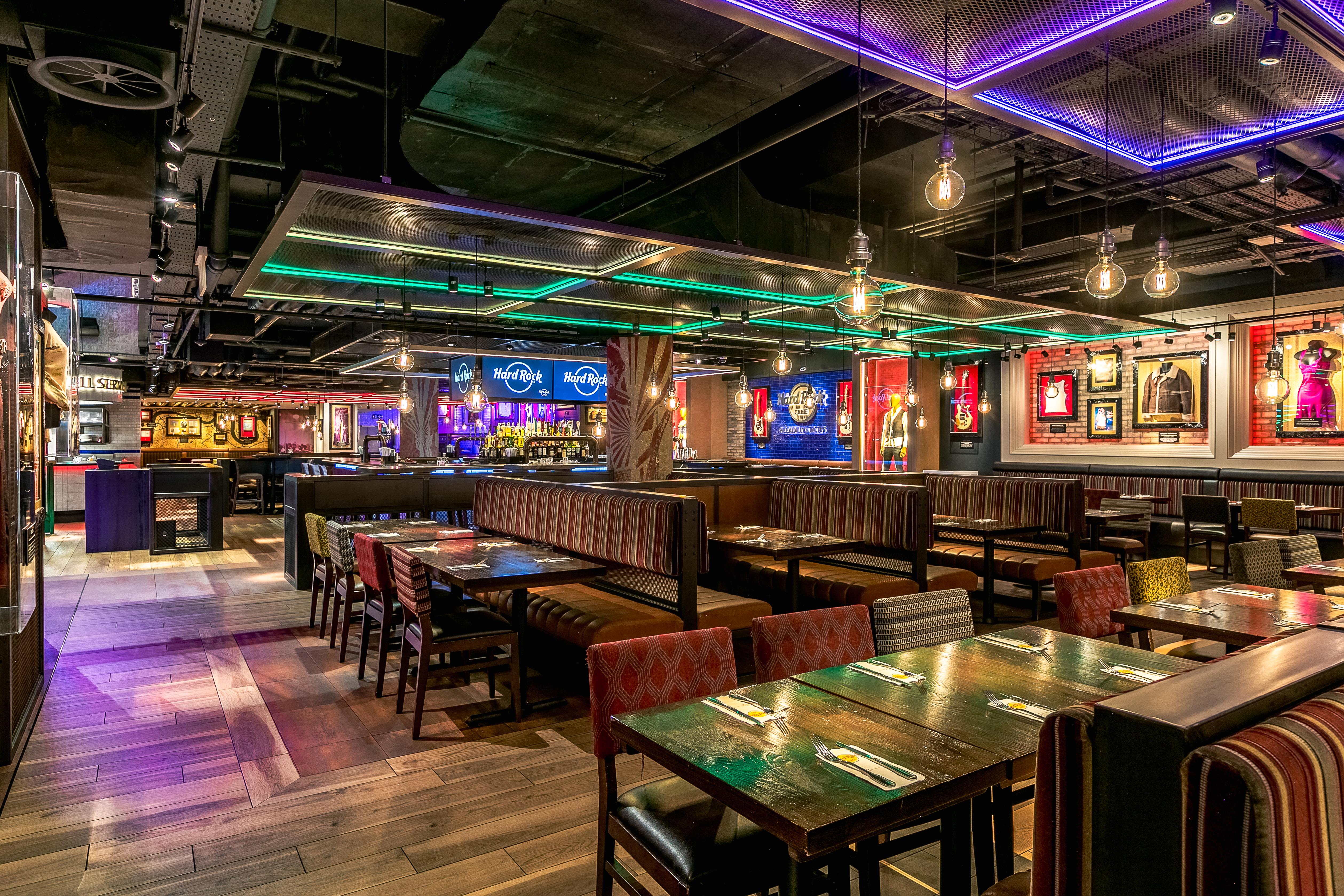 Vibrant Hard Rock Cafe Piccadilly Circus venue with spacious booths for events.