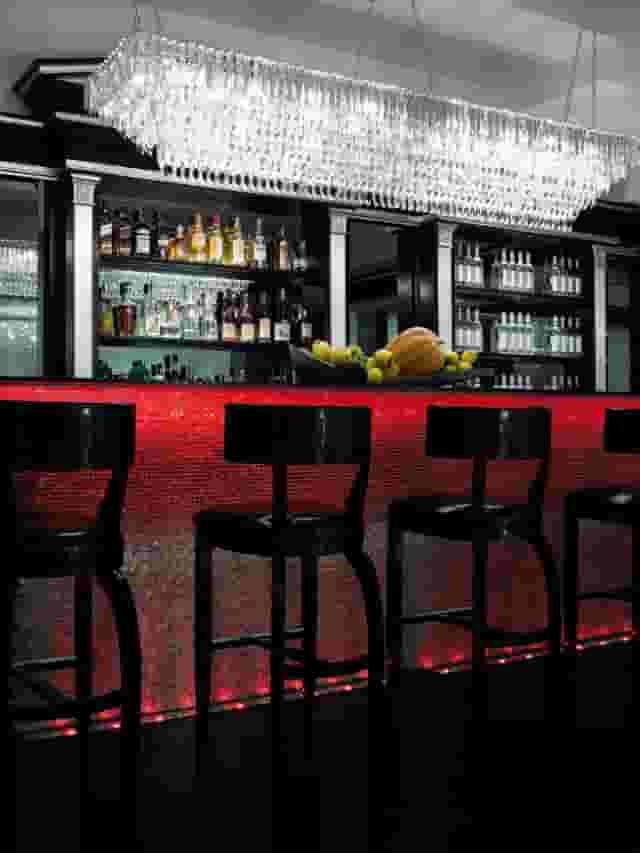 Lounge Bar