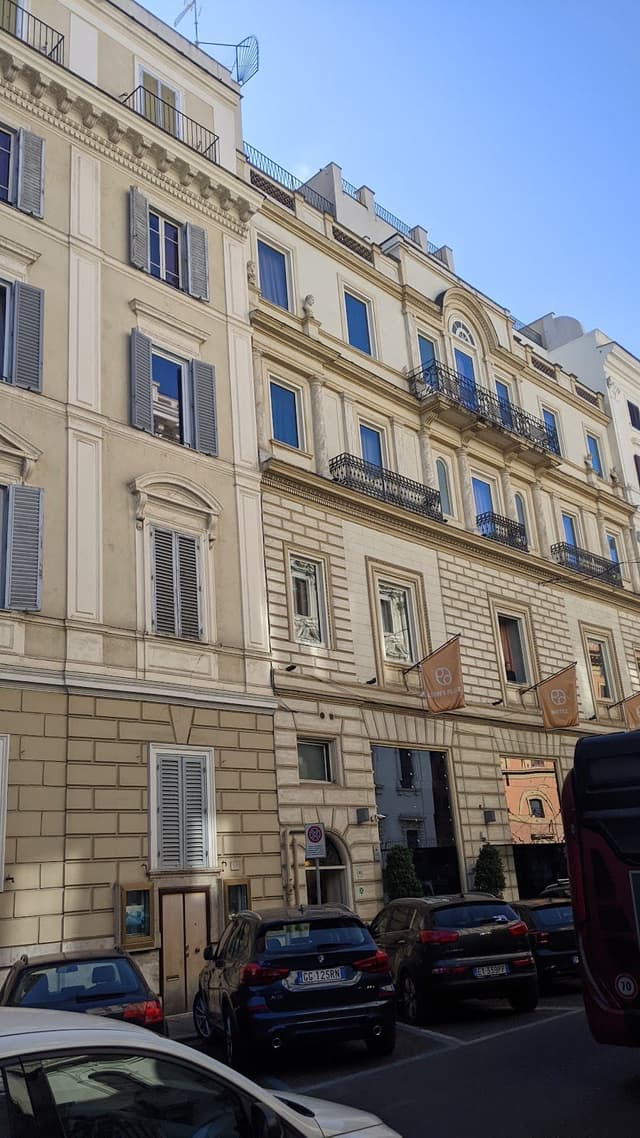 Leon's Place