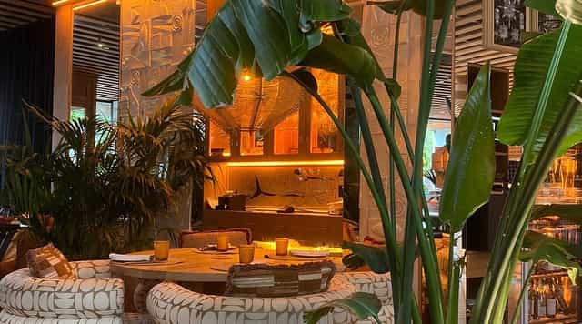 Mar Mía Madrid restaurant with biophilic design for private dining and corporate events.
