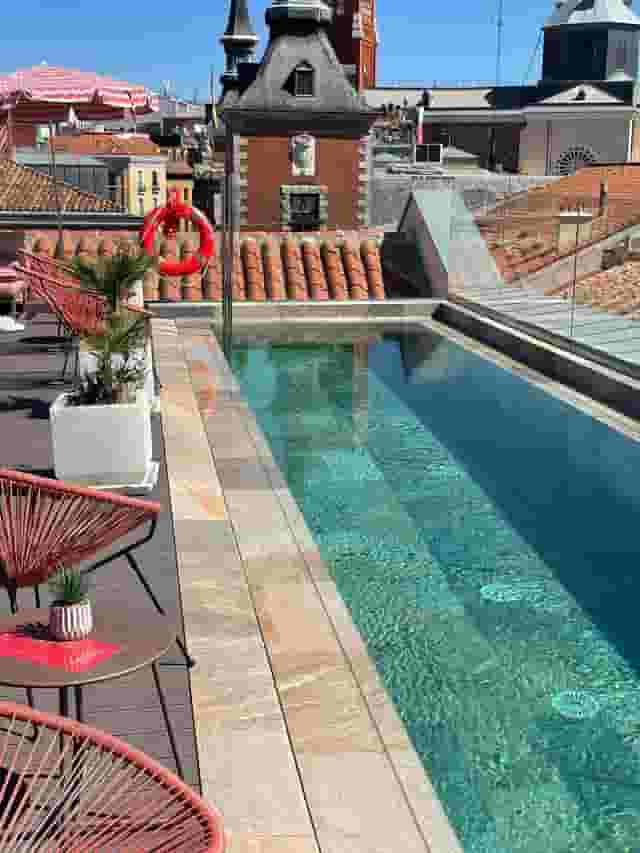 Swimming pool