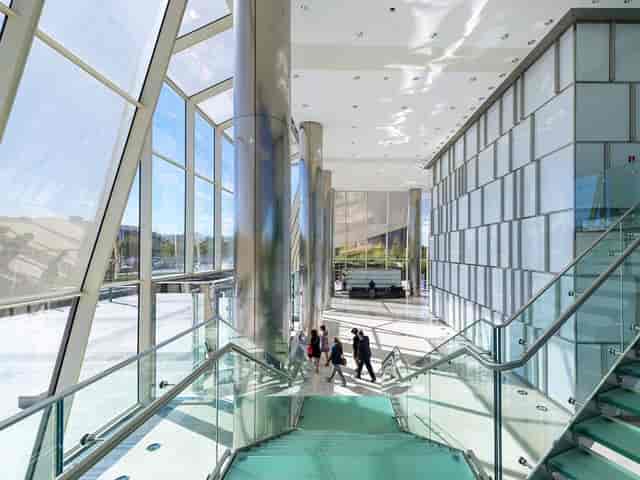 Crystal Tower meeting room foyer with natural light for premium corporate events and conferences.