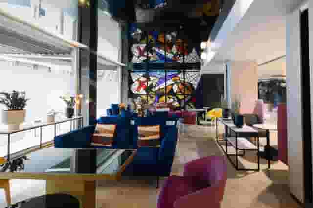 Lounge Bar