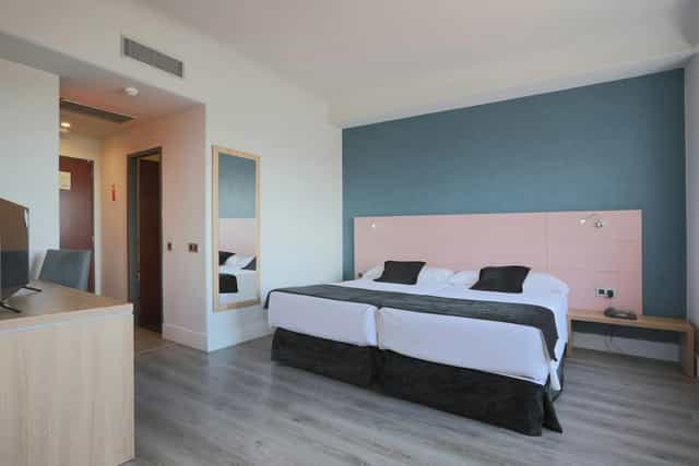 Hotel Chamartín The One - >Hotel Chamartín The One</a>