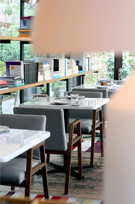 Modern private dining area at Restaurante Tragaluz Madrid for intimate events and group meetings.