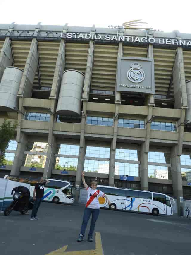 Charter buses at Santiago Bernabéu Stadium for smooth event logistics and group transport.