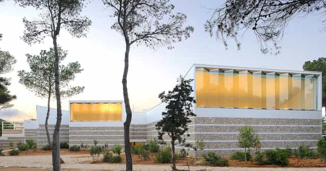 Palacio de Congresos de Ibiza: Bright, biophilic corporate retreat and meeting venue.