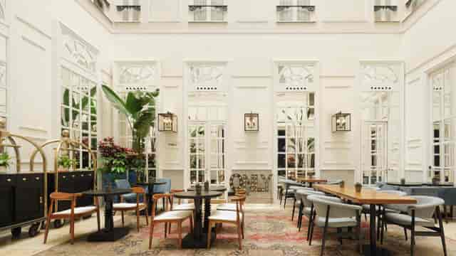 Padrino Cocktail Bar atrium in Only YOU Madrid: sophisticated boutique event and networking venue.
