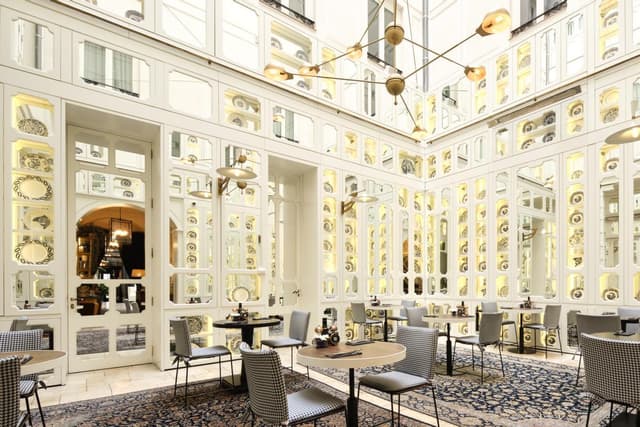 Restaurante YOUNIQUE Arts Club