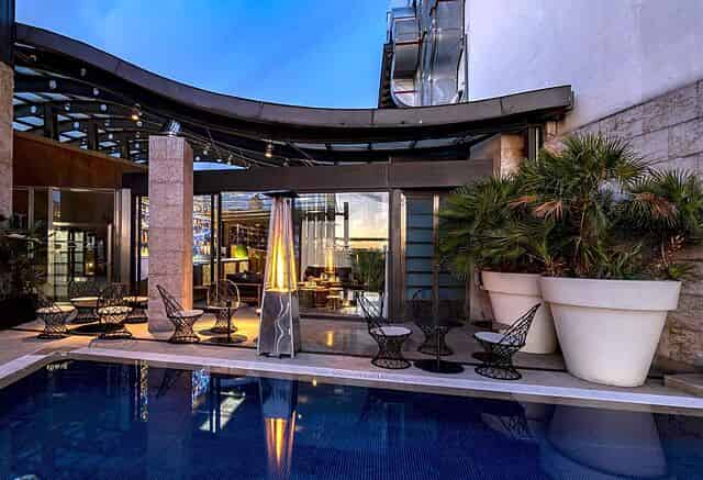 LA TERRAZA DEL URBAN