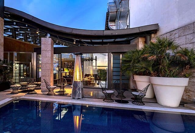 Hotel Urban