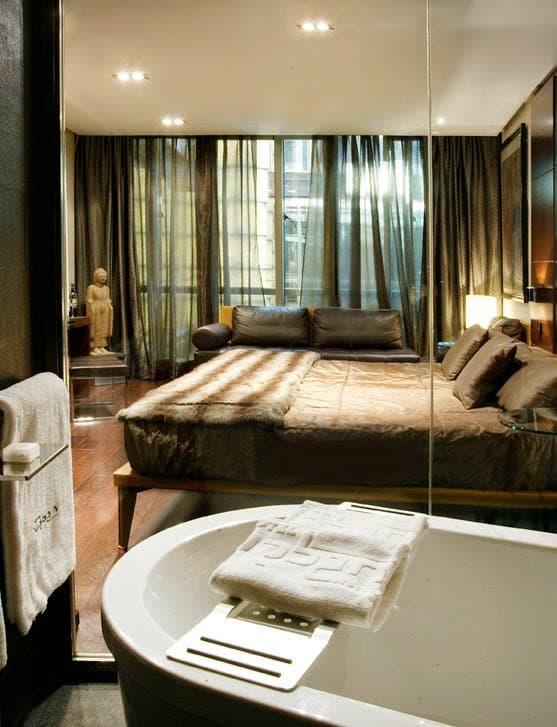 Amazing Room