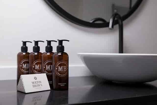 Serrano at ICON Embassy: Luxury hotel amenity setup for premium corporate events and conferences.
