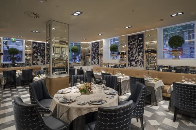 Salón de Espejos