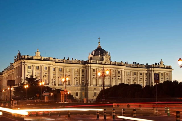 Royal Palace of Madrid: grand architecture for luxury gala and VIP event venues.