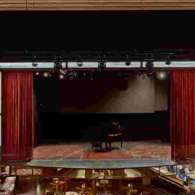 Stage