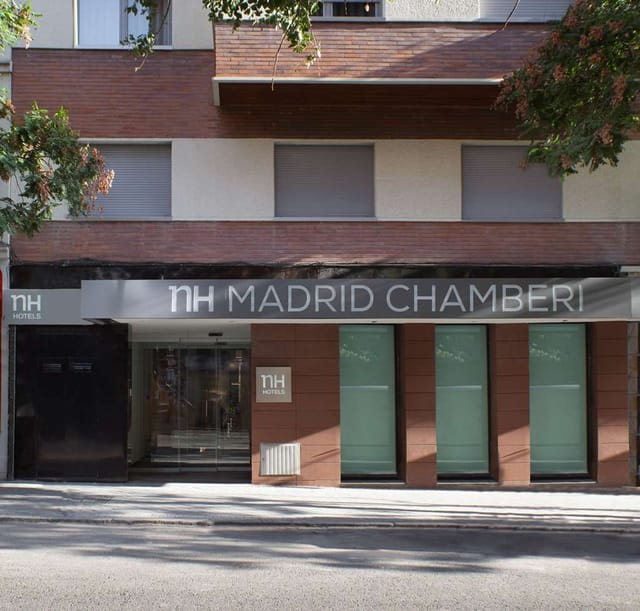 Professional business center entrance at NH Madrid Chamberí for corporate meetings and conferences.