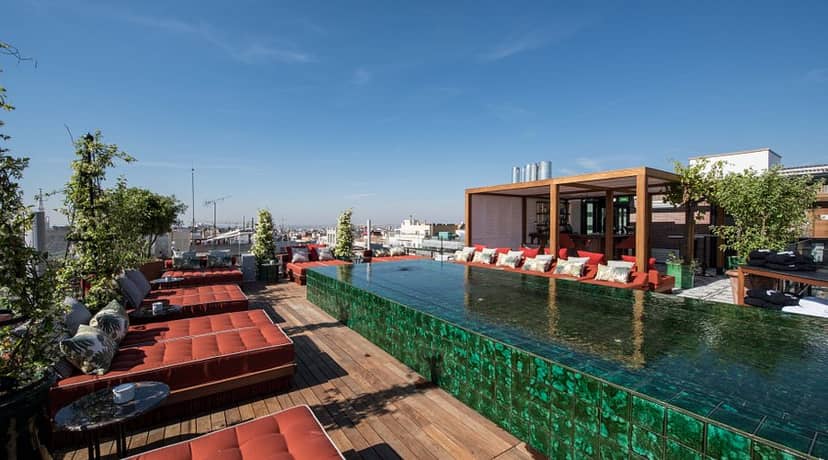 Picos Pardos rooftop bar with infinity pool for luxury cocktail receptions and VIP events.