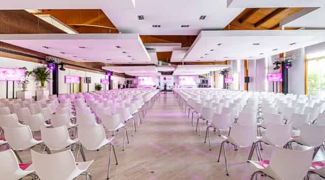 Banquet hall
