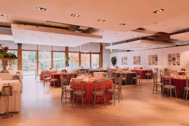 Banquet hall