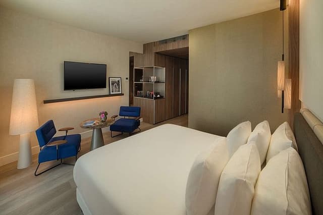 Meeting Rooms