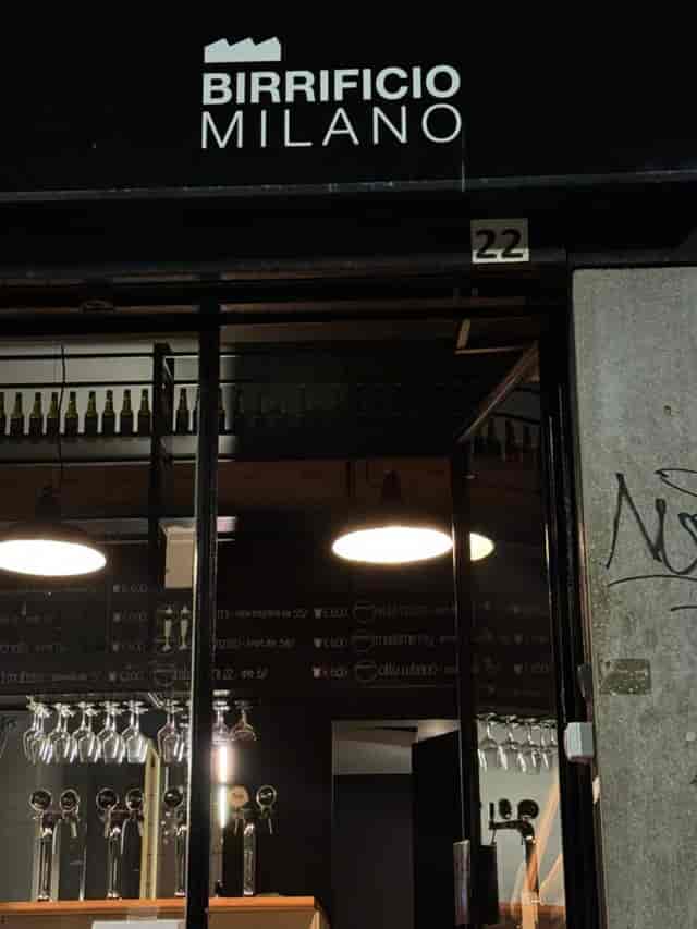 Industrial Dance restaurant in Milan, ideal venue for networking happy hour and corporate events.