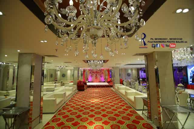 Banquet hall