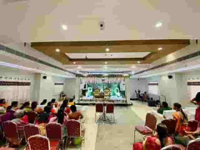 Banquet hall