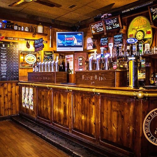 Cocktail bar